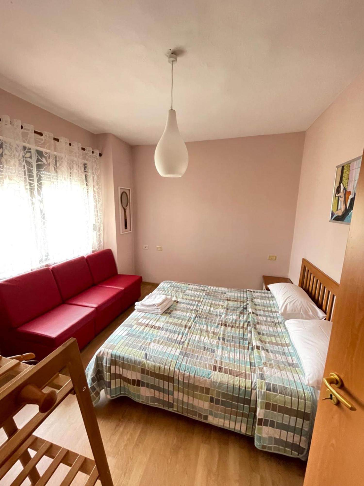 Easy Peasy - 9Th Floor View Downtown Apartamento Tirana Exterior foto